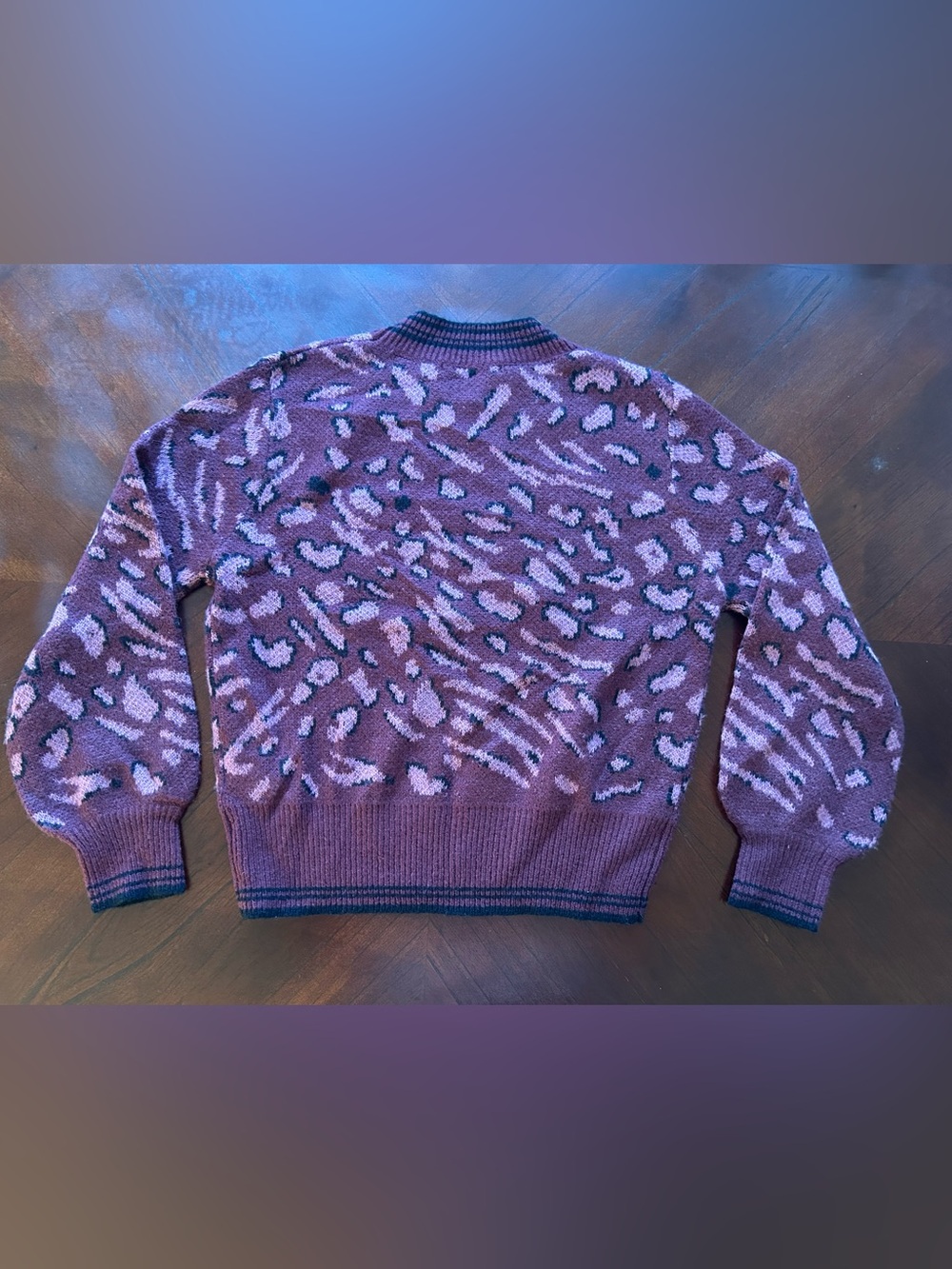 Heartloom Purple Leopard-Print Crewneck Sweater size S